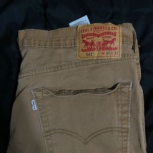 Levi’s pants 541